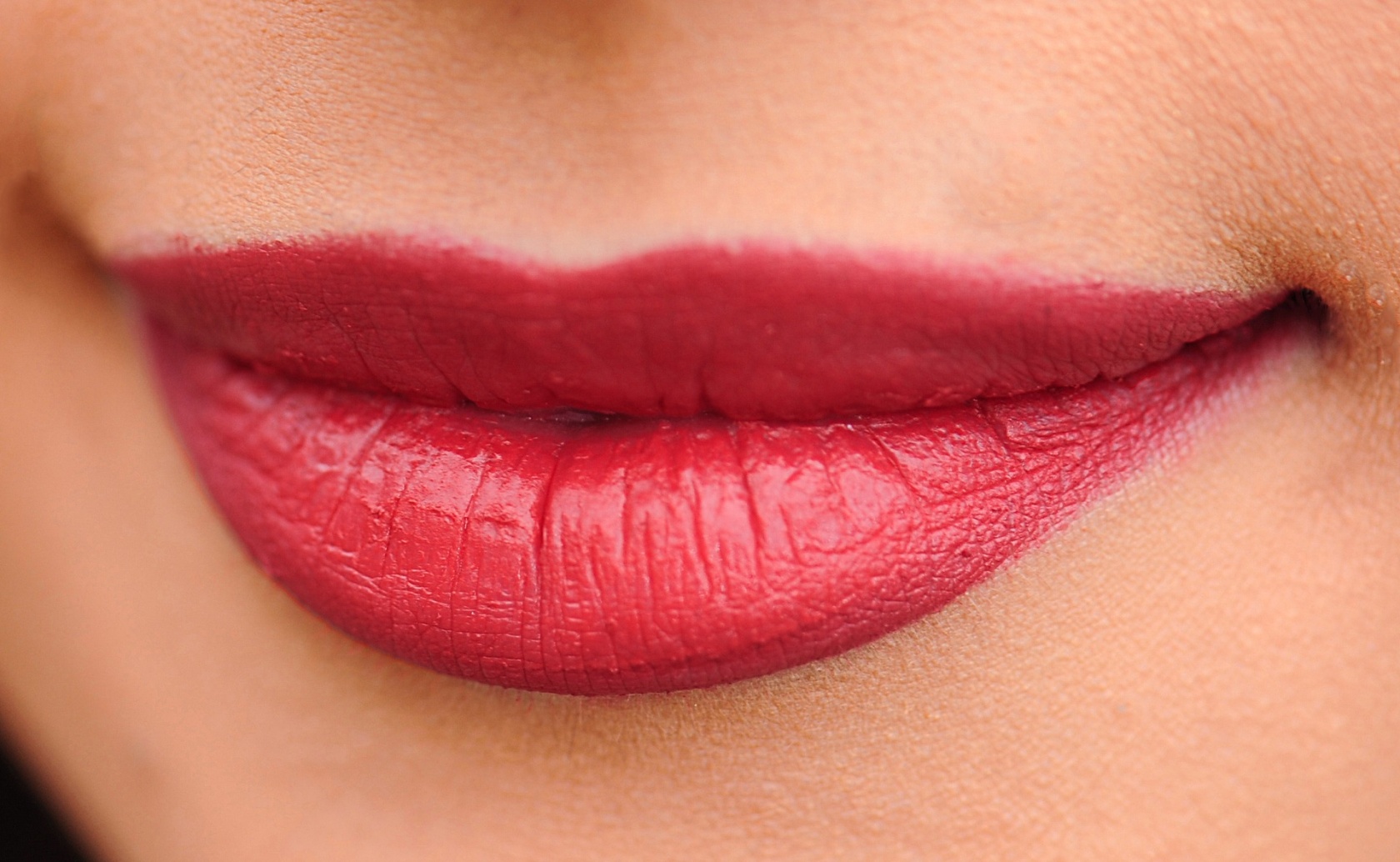 Lippen, ihre Umgebung und mündliche Ecken